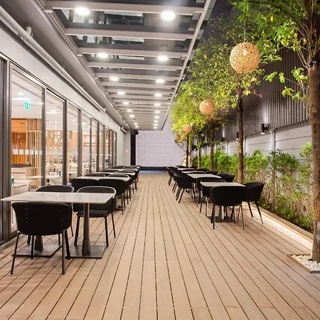 Holiday Inn Express & Suites Bangkok Central Pier By Ihg