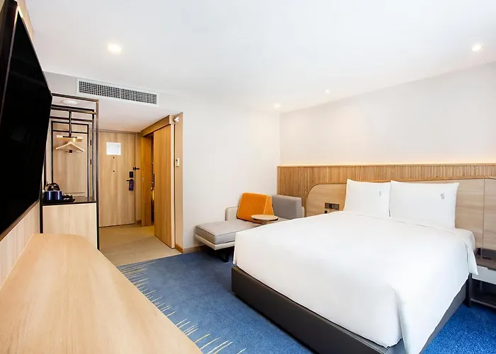 Express & Pier By Ihg Hotel
