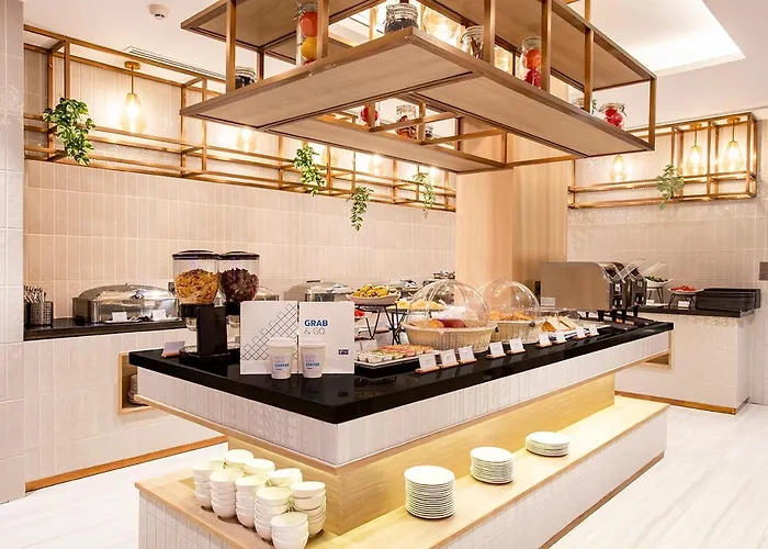 Express & Pier By Ihg Hotel