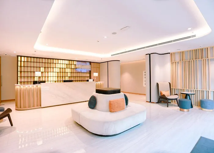 Hotel Express & Pier By Ihg 4*