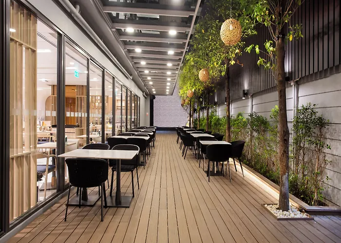Express & Pier By Ihg 4*