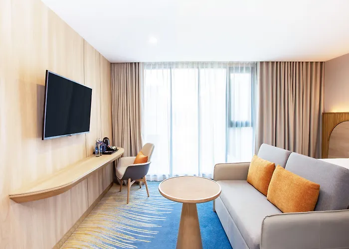 Express & Pier By Ihg فندق 4*