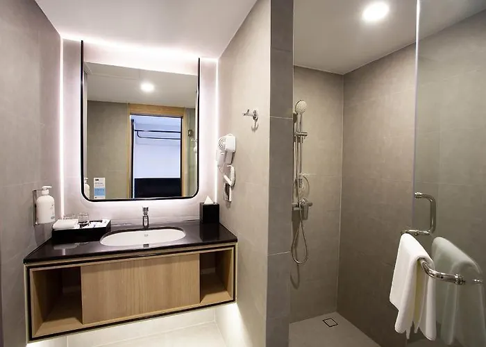 Express & Pier By Ihg Hotel Bangkok