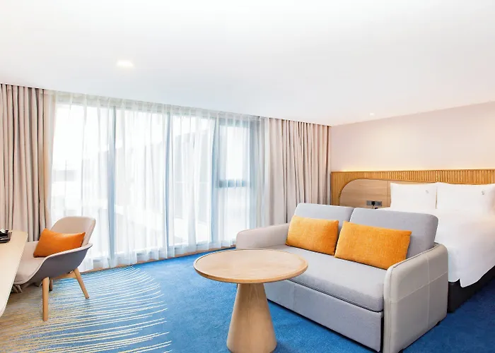 Express & Pier By Ihg فندق 4*